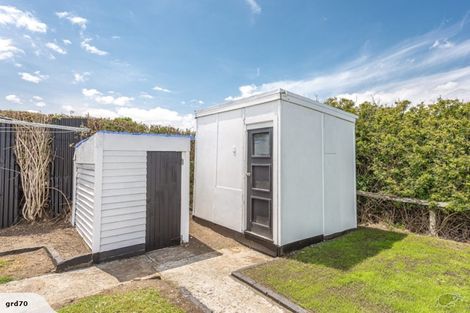 Photo of property in 180 Puriri Street, Castlecliff, Whanganui, 4501