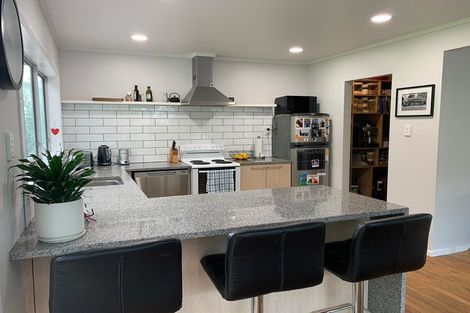 Photo of property in 16 Samuel Place, Queenwood, Hamilton, 3210