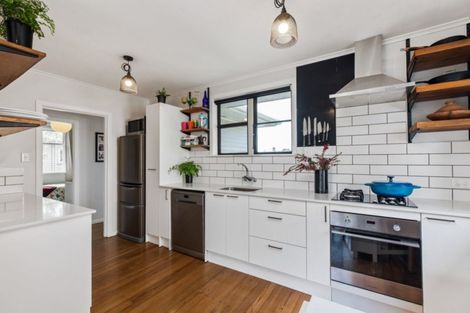 Photo of property in 1/56 Glendale Road, Glen Eden, Auckland, 0602