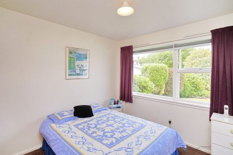 Photo of property in 39 Lake Terrace Road, Burwood, Christchurch, 8061