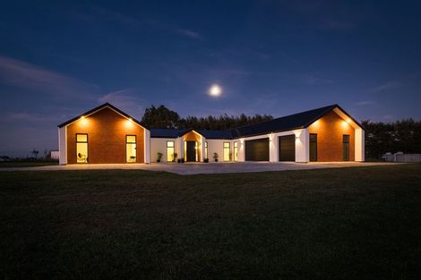 Photo of property in 11 Te Kahu Lane, Halcombe, Feilding, 4779