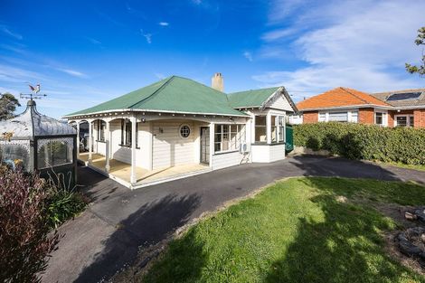Photo of property in 235 Kenmure Road, Kenmure, Dunedin, 9011