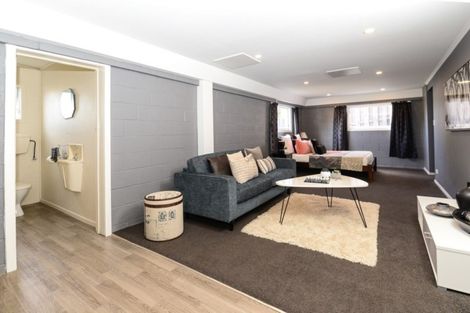 Photo of property in 13 Seifert Street, Forest Lake, Hamilton, 3200