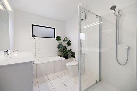 Photo of property in 14 Orbell Drive, Lake Hayes, Queenstown, 9304