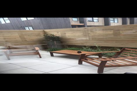 Photo of property in 2/20 Trent Street, Island Bay, Wellington, 6023