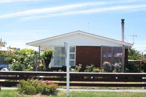 Photo of property in 337 Pine Avenue, South New Brighton, Christchurch, 8062