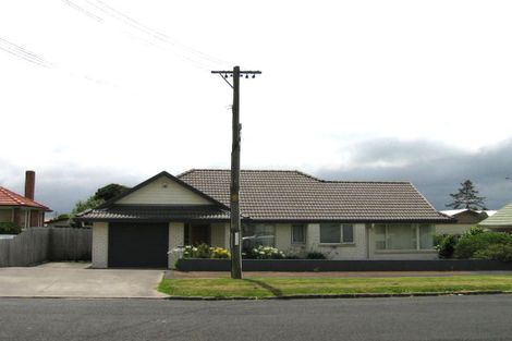 Photo of property in 3 Formby Avenue, Point Chevalier, Auckland, 1022