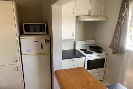 Photo of property in 19 Hania Street, Mount Victoria, Wellington, 6011