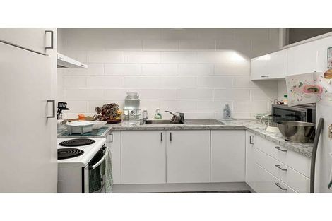 Photo of property in 13g Hereford Street, Levin, 5510