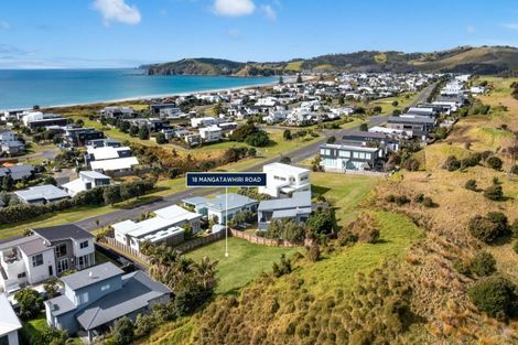 Photo of property in 18 Mangatawhiri Road, Omaha, 0986