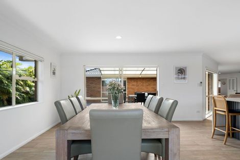 Photo of property in 6 Madeira Close, Papamoa Beach, Papamoa, 3118