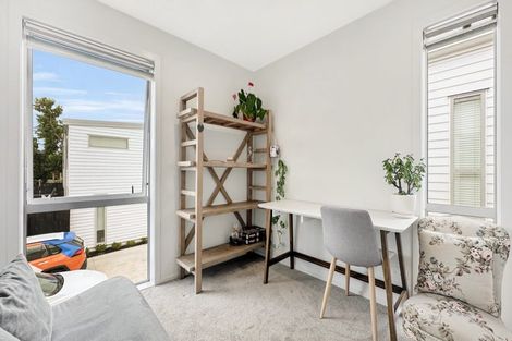 Photo of property in 2/89 Salisbury Road, Birkdale, Auckland, 0626