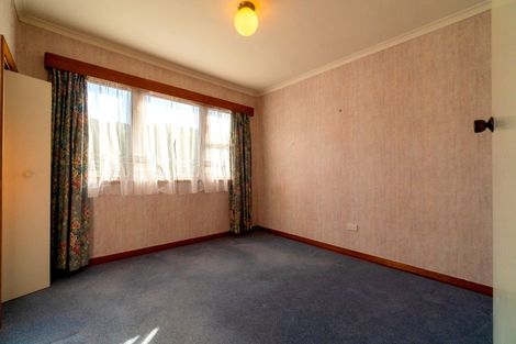 Photo of property in 18 Beauchamp Street, Tawa, Wellington, 5028
