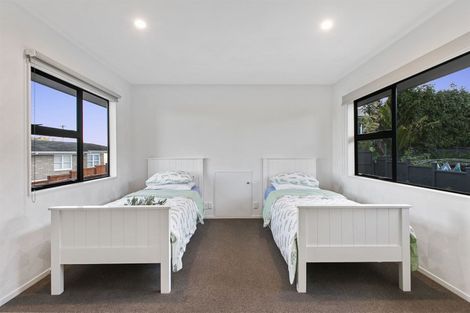 Photo of property in 2/77 East Coast Road, Castor Bay, Auckland, 0620