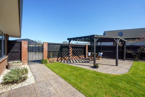 Photo of property in 6 Saint Pauls Place, Burwood, Christchurch, 8083