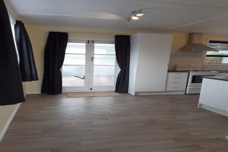 Photo of property in 1115 Jellicoe Street, Mayfair, Hastings, 4122