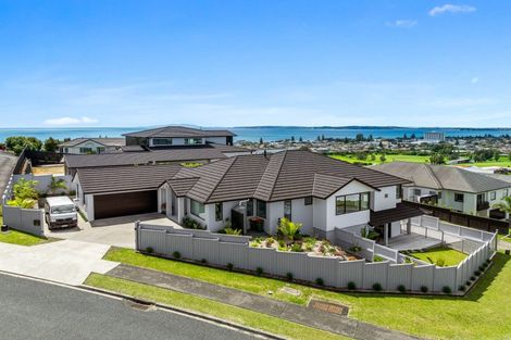 Photo of property in 2 Ascot Way, Orewa, 0931
