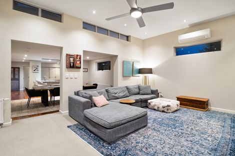 Photo of property in 24 Royal Terrace, Dunedin Central, Dunedin, 9016