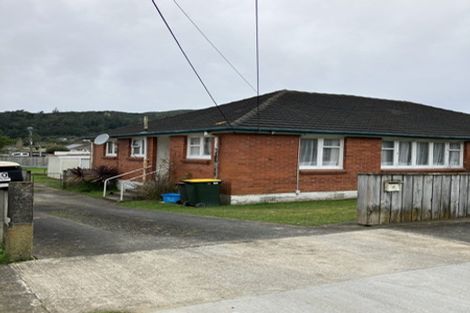 Photo of property in 8 Bird Grove, Stokes Valley, Lower Hutt, 5019