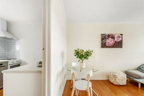 Photo of property in 3/7 Lenihan Street, Northcote, Auckland, 0627