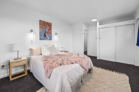 Photo of property in 20 Stuart Place, Blagdon, New Plymouth, 4310