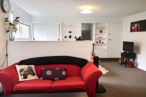 Photo of property in 8 Tye Road, Hillcrest, Auckland, 0627