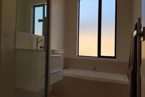 Photo of property in 8 Poulton Avenue, Richmond, Christchurch, 8013