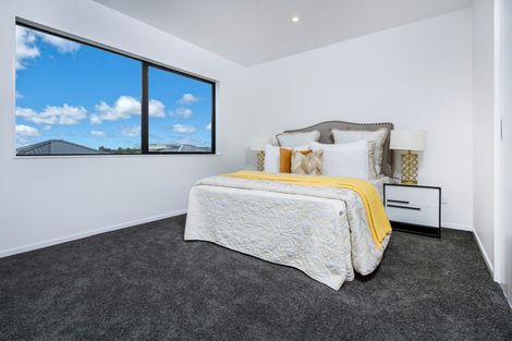 Photo of property in 4/19 Kingdale Road, Henderson, Auckland, 0610