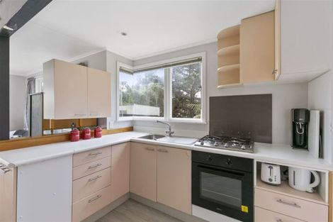 Photo of property in 18 Glen Alton Avenue, Paparangi, Wellington, 6037