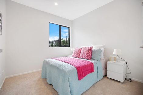 Photo of property in 59 Twin Parks Rise, Papakura, 2110