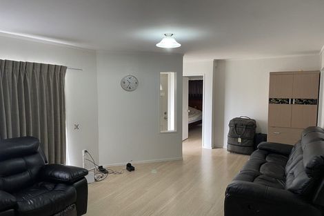 Photo of property in 6 Penlington Place, Karori, Wellington, 6012