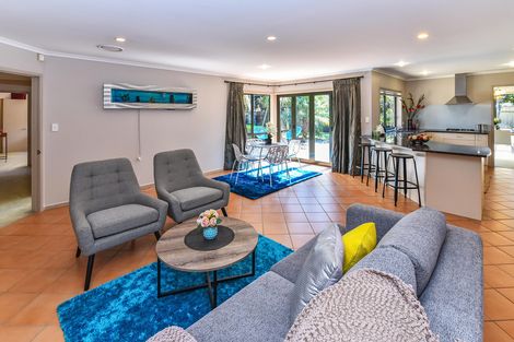 Photo of property in 23 Glenross Drive, Wattle Downs, Auckland, 2103