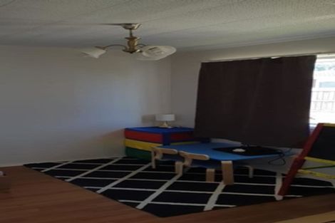 Photo of property in 2/4185 Great North Road, Glen Eden, Auckland, 0602