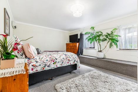 Photo of property in 2/6 Anich Road, Massey, Auckland, 0614