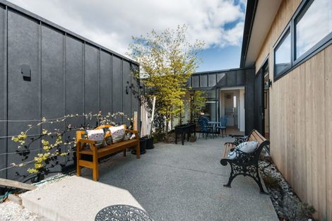 Photo of property in 2b Alpha Street, Cromwell, 9310