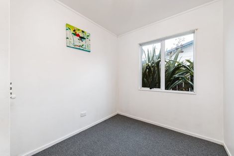 Photo of property in 2/10 Silver Moon Road, Albany Heights, Auckland, 0632