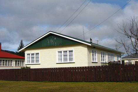 Photo of property in 32 Main Street, Reefton, 7830