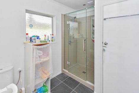 Photo of property in 2/9 Elizabeth Street, Papakura, 2110