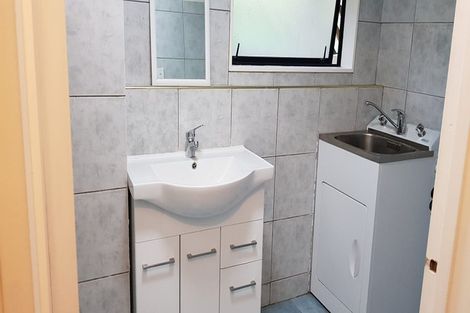 Photo of property in 348 East Coast Road, Sunnynook, Auckland, 0632