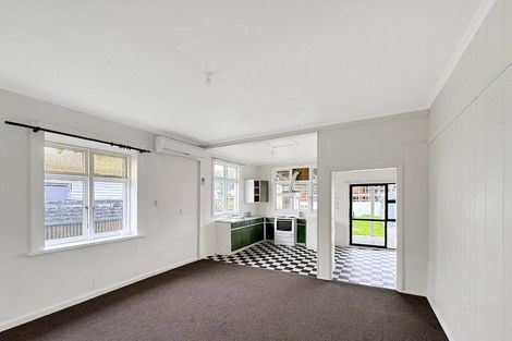 Photo of property in 16 Marne Street, Hokowhitu, Palmerston North, 4410