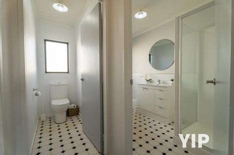 Photo of property in 21 Pelorous Street, Paparangi, Wellington, 6037