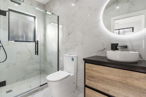 Photo of property in 13c Griffen Park Road, Mount Roskill, Auckland, 1041