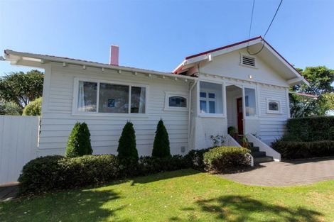 Photo of property in 18 David Street, Westown, New Plymouth, 4310