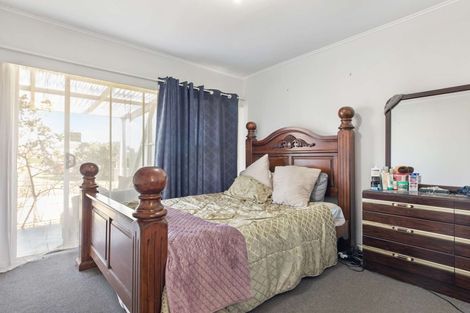 Photo of property in 2e Fraser Road, Papatoetoe, Auckland, 2025