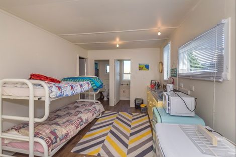 Photo of property in 10 Mahuri Street, Himatangi Beach, Foxton, 4891