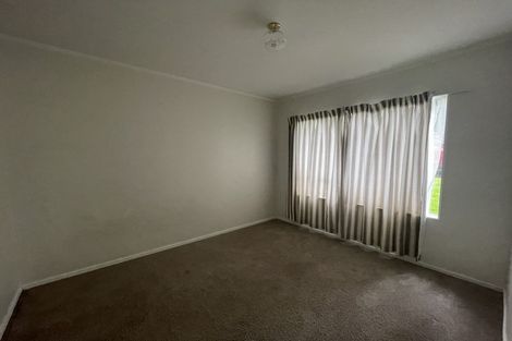 Photo of property in 5 Mira Place, Windsor Park, Auckland, 0632