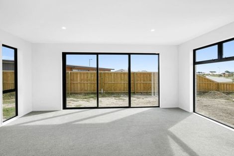 Photo of property in 32 Northside Drive, Waikuku, Rangiora, 7473