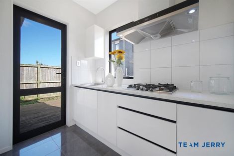 Photo of property in 76 Donegal Park Drive, Flat Bush, Auckland, 2019