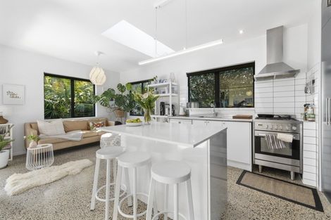 Photo of property in 70 Pacific View Road, Papamoa Beach, Papamoa, 3118