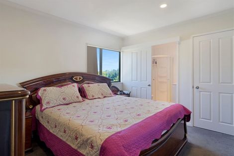 Photo of property in 80a Don Buck Road, Massey, Auckland, 0614